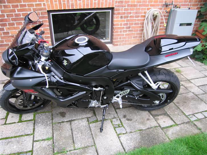 Suzuki gsxr 600 k7 billede 4