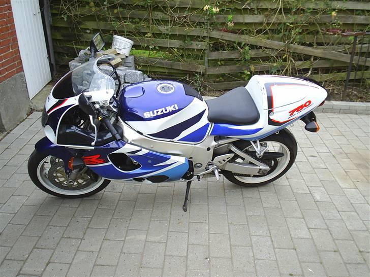 Suzuki GSX-R 750 solgt billede 1