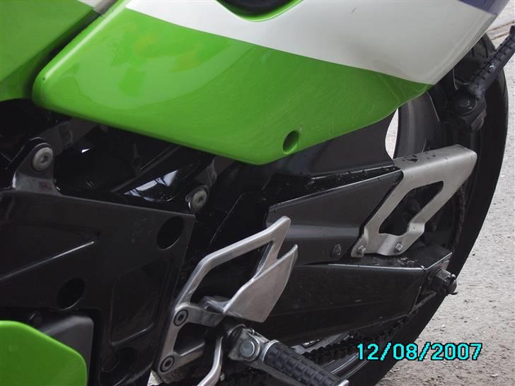 Kawasaki zxr 400 billede 8