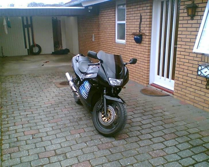 Suzuki GSXR - Den gamle en RF600R kørte okay......Men for lidt power i den billede 2