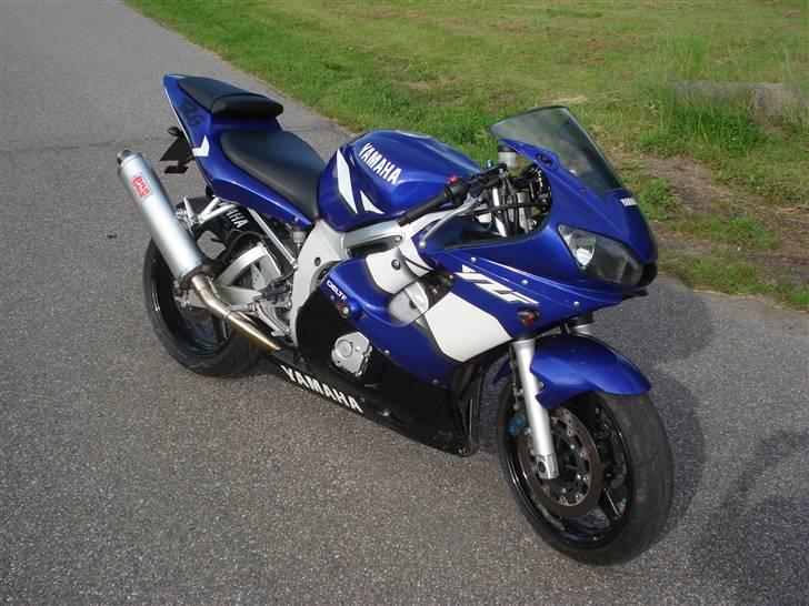 Yamaha R6 *SOLGT* billede 4