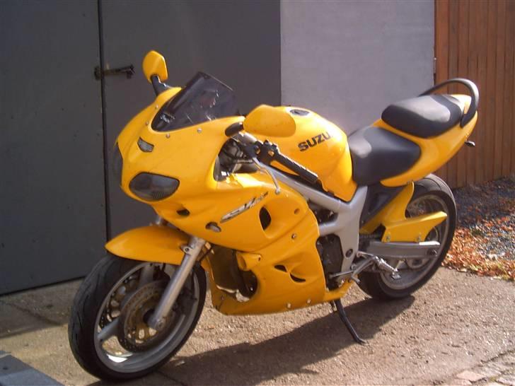 Suzuki SV 650 S *SOLGT* billede 1