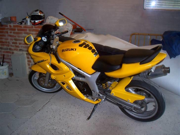 Suzuki SV 650 S *SOLGT* billede 2