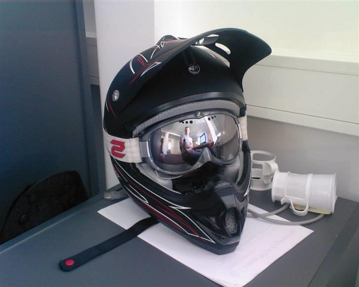 Honda XRV Africa Twin - hjelm fra Thansen. super komfort. dog ikke så behagelig ved 140 + :S billede 8