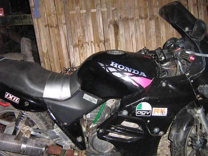 Honda CB 500 RR solgt - endnu et billed af min  Skam-skudte honda 100000++ Km billede 2