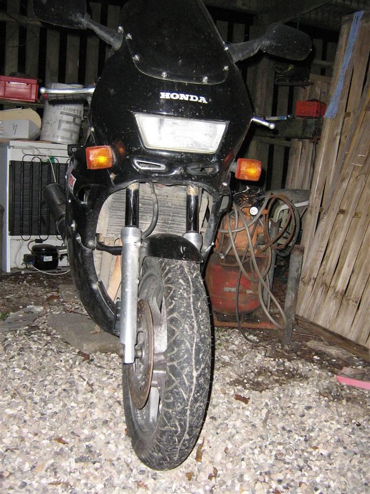 Honda CB 500 RR solgt - Fronden af min Skam-skudte honda 100000++ Km billede 4