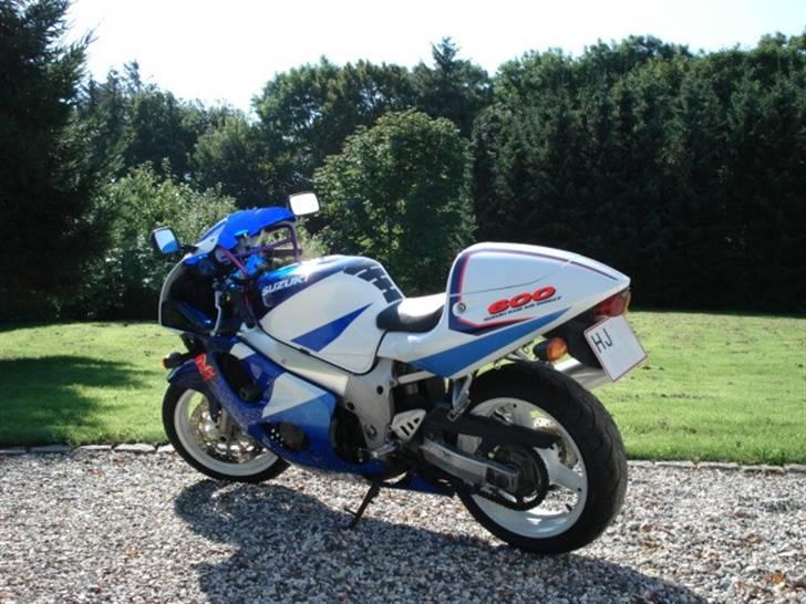 Suzuki GSX R 600 billede 1