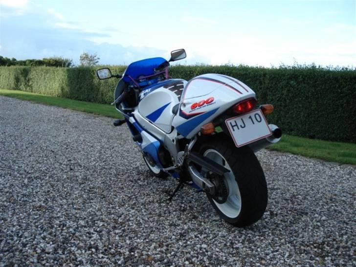 Suzuki GSX R 600 billede 8