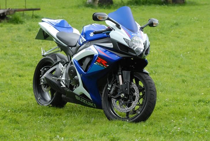 Suzuki GSX R 750 K7 billede 9