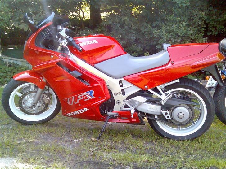 Honda VFR 750F.* SOLGT* billede 5