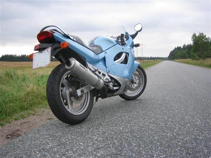 Suzuki GSX 400 F - SOLGT - Mmhh.. Go røv :D billede 8