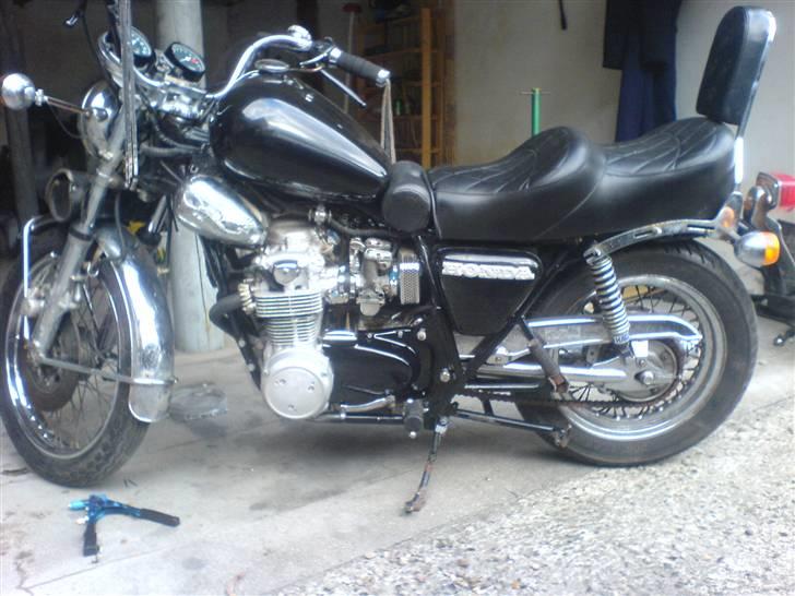 Honda CB 550 F - også kickstarter skjolet billede 7