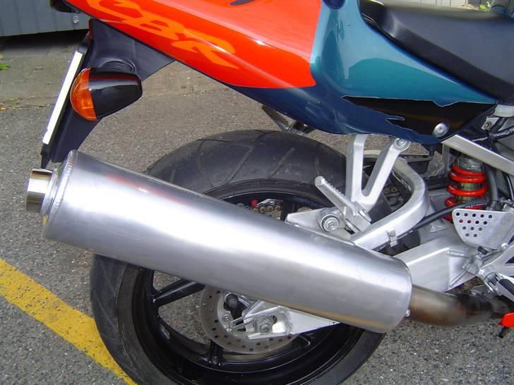 Honda CBR 900 RR SC 33 billede 10