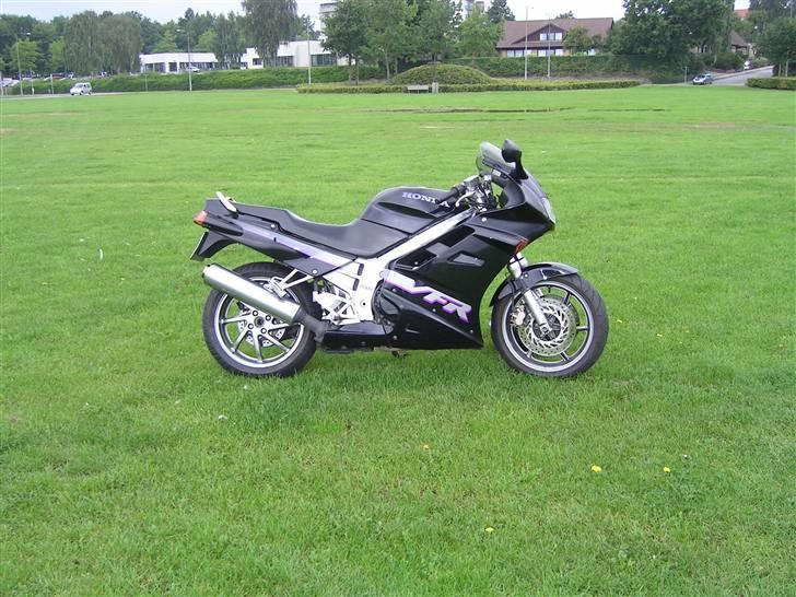 Honda VFR 750 F  billede 9