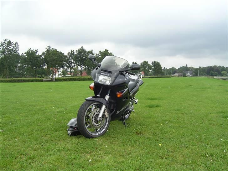 Honda VFR 750 F  billede 15