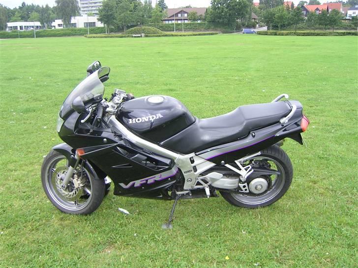 Honda VFR 750 F  billede 16