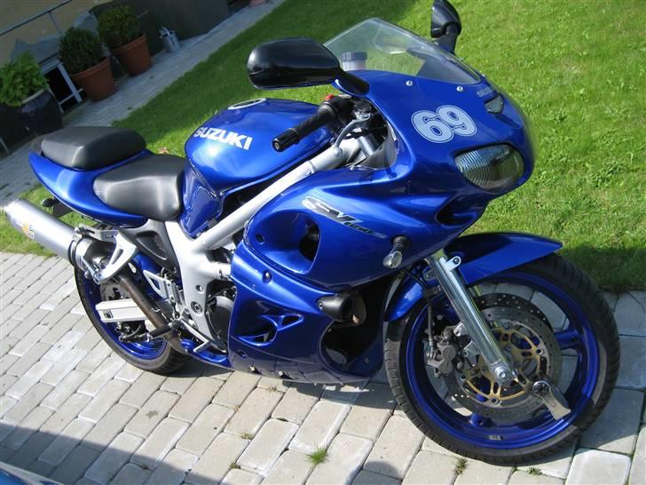 Suzuki SV 650S *SOLGT* billede 1