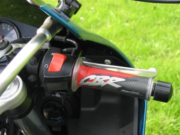 Honda CBR 900RR billede 7