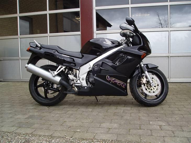 Honda vfr 750 billede 1
