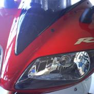 Yamaha yzf R1
