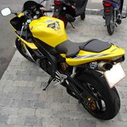 Yamaha R1 JwL Special