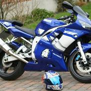 Yamaha R6