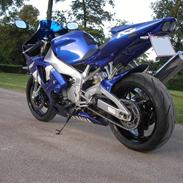 Yamaha YZF-R1