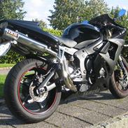 Yamaha R6