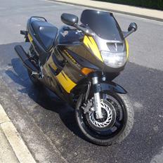 Honda CBR1000F TIL SALG ÅRGANG