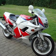 Yamaha Fzr 1000