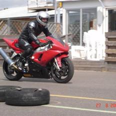 Yamaha YZF-R1 (SOLGT)