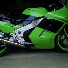 Kawasaki zx10-solgt