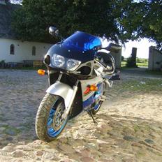 Suzuki gsxr 600 SRAD