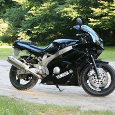 Yamaha FZR 600 - SOLGT