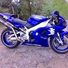 Yamaha yzf-r1