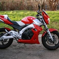 Suzuki GSR 600 S "TIL SALG"