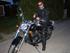 Kawasaki VN800 CLASSIC - En meget glad og tilfreds mig, på cyklen foran kolonihaven.