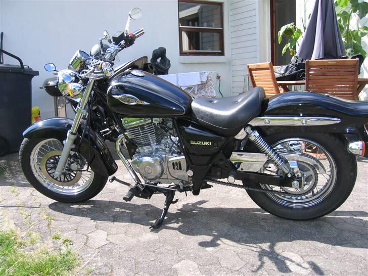 Suzuki GZ250 *solgt* billede 7
