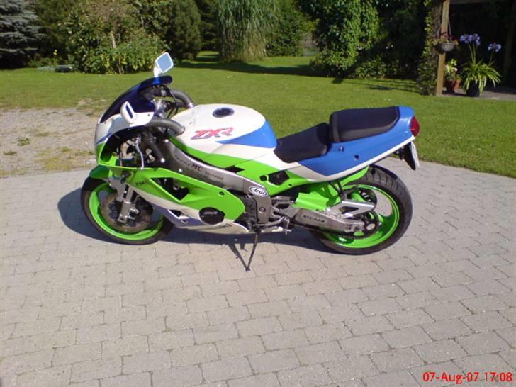 Kawasaki ZXR400 billede 7