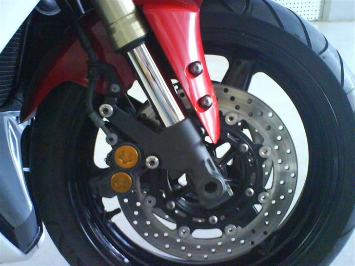 Yamaha yzf R1 billede 3