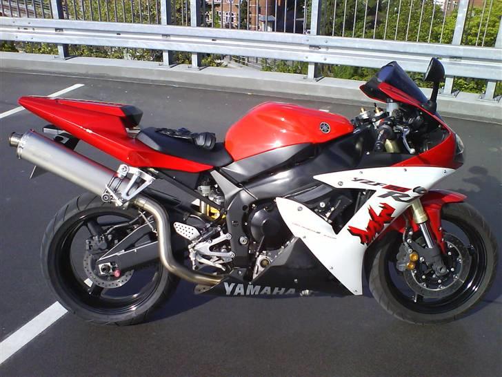 Yamaha yzf R1 billede 5