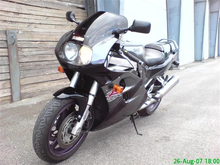 Suzuki Suzuki GSX-R1100W billede 9