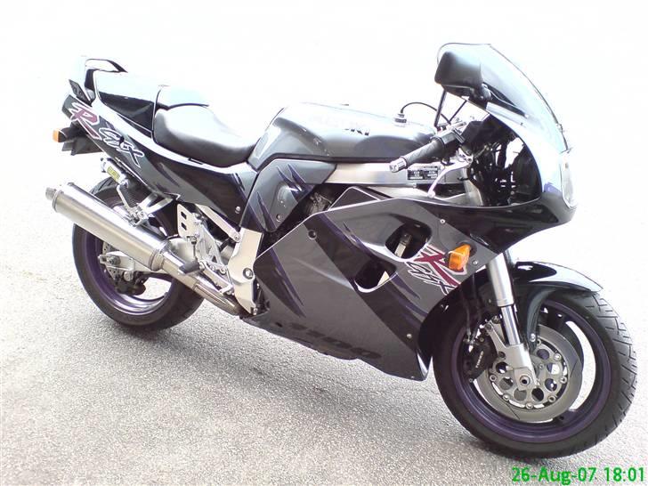 Suzuki Suzuki GSX-R1100W billede 12