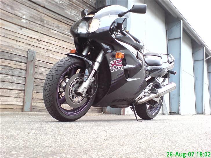 Suzuki Suzuki GSX-R1100W billede 13