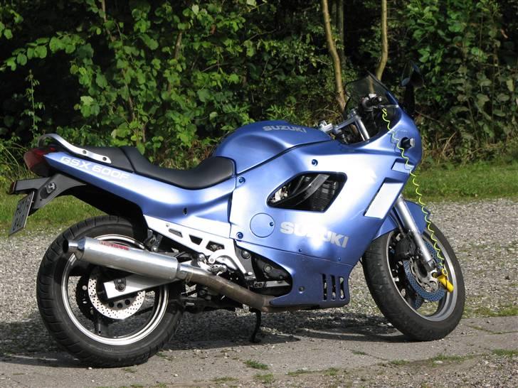 Suzuki GSX 600 F ( solgt 2010 ) billede 1
