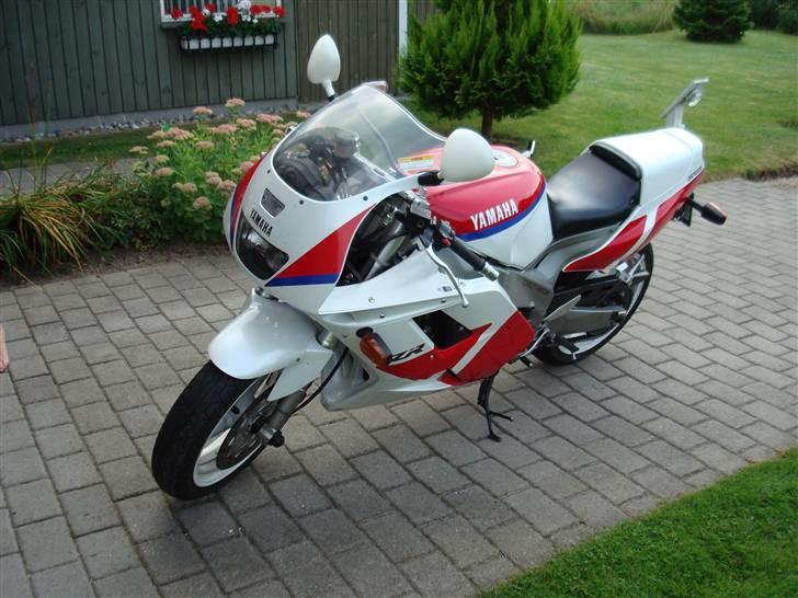 Yamaha Fzr 1000 billede 3
