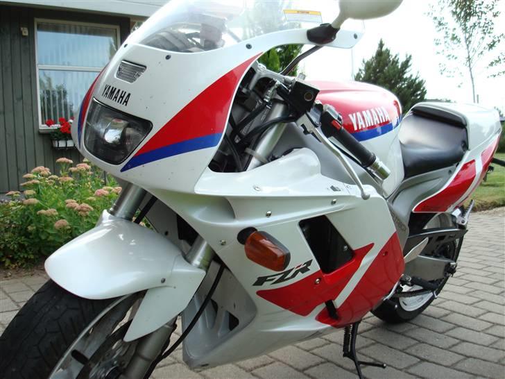 Yamaha Fzr 1000 billede 9