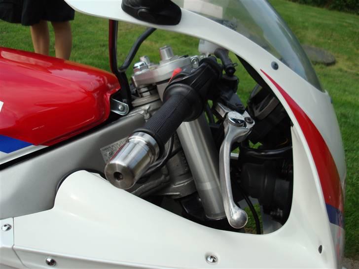 Yamaha Fzr 1000 billede 11