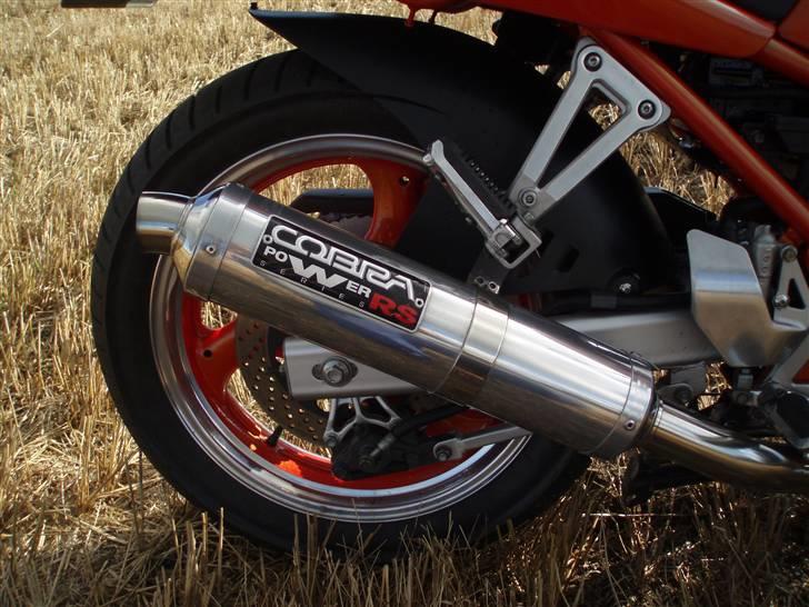 Suzuki GSF 400 BANDIT (Solgt) - Uhhh hvor det skinner! billede 2