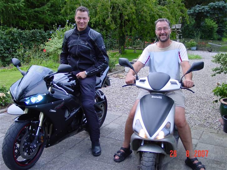 Yamaha YZF-R6 S - Fatter Ville lige Markere Sig I Hans Teritorium... billede 17